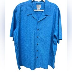 💙🔥LL Bean mens XL blue button up shirt in cool pattern. 100% cotton & quality